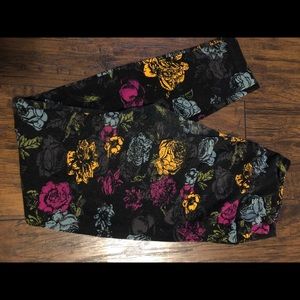 Lularoe Capri Leggings OS